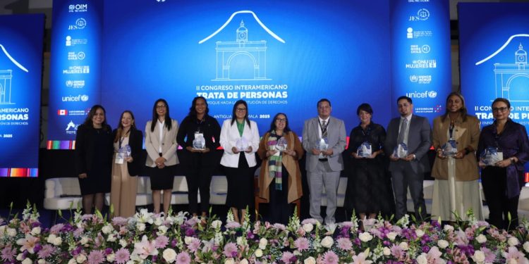 SVET participó en el II Congreso Interamericano presentando las buenas prácticas en la atención a personas sobrevivientes. (Foto: SVET)