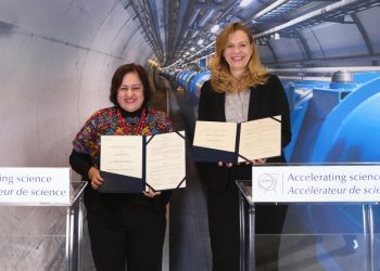 Senacyt firma convenio de cooperación con la Organización Europea para la Investigación Nuclear . (Foto: Senacyt)