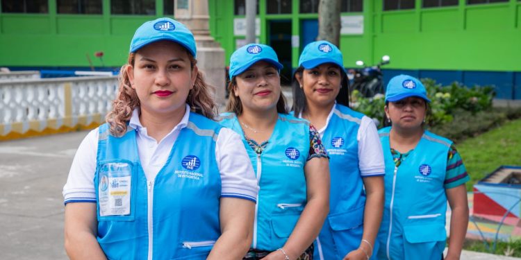 INE informa que los únicos encuestadores autorizados para realizar encuestas están debidamente identificados. (Foto: INE)