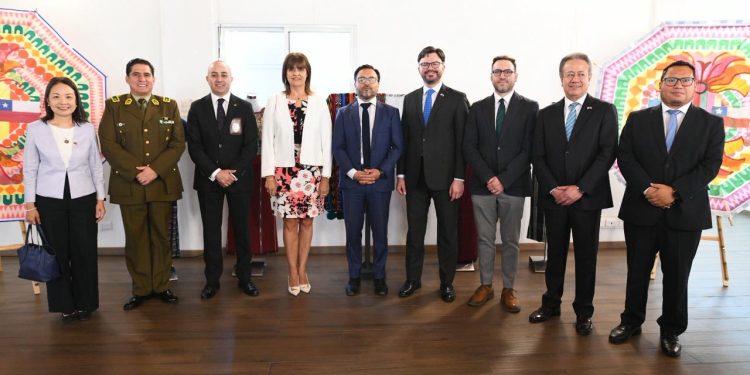 Embajada de Guatemala en Chile organiza muestra cultural