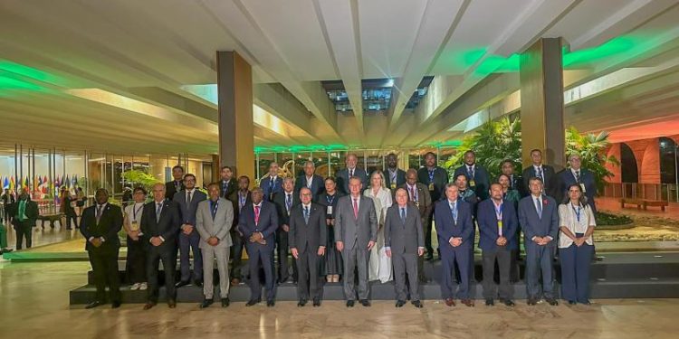 En la Conferencia de Ministros de Agricultura de las Américas 2025, que se desarrolla en Brasil, participan unos 30 ministros y viceministros de Agricultura de las Américas.