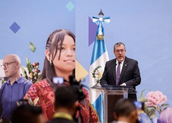 El presidente Bernardo Arévalo, llama a estar atentos las elecciones de segundo grado del próximo año.