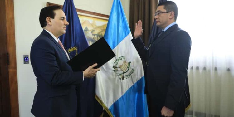 El nombramiento de López Dellachiessa reafirma el compromiso del Ministerio de Gobernación con el fortalecimiento institucional y la mejora continua del Sistema Penitenciario. / Foto: Mingob