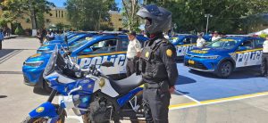 Del total de vehículos entregados, 35 autopatrullas serán destinadas al Distrito Central, mientras que dos reforzarán la labor policial en Antigua Guatemala. / Foto: PNC
