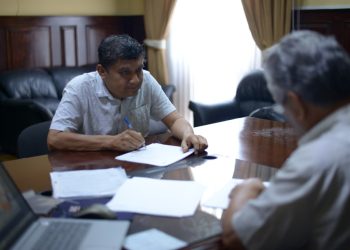 Firman convenios para la ejecución de proyectos viales en Santa Cruz Muluá