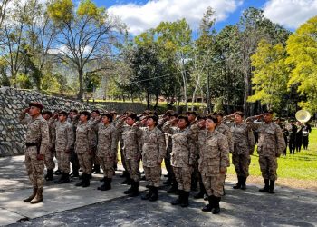 Jóvenes concluyen Servicio Cívico en Huehuetenango