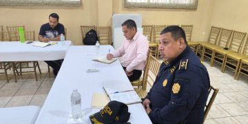 Dan seguimiento a estrategias para la prevención de delitos en centros educativos en Santa Rosa