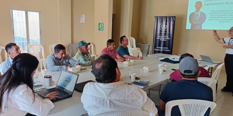 Fortalecen sostenibilidad y ética ciudadana en organizaciones de sociedad civil en Petén