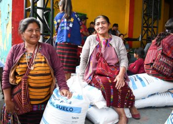 Entregan 9 mil 200 quintales de fertilizante a más de 15 comunidades de San Ildefonso Ixtahuacán