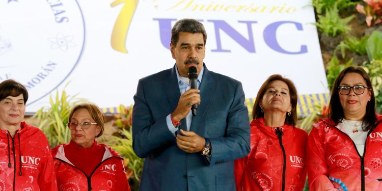 Venezuela alerta sobre guerra de EE. UU., pero plantea como un "imposible histórico" rendirse