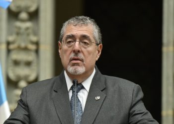 El presidente Bernardo Arévalo felicita al pueblo y gobierno de Chile tras la elección de José Antonio Kast como presidente de ese país.