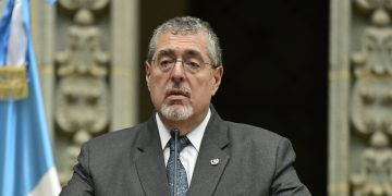 El presidente Bernardo Arévalo felicita al pueblo y gobierno de Chile tras la elección de José Antonio Kast como presidente de ese país.