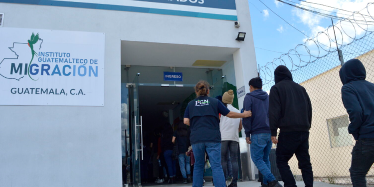 PNA ha atendido y realizado acciones de protección a favor de 905 niñas, niños y adolescentes guatemaltecos retornados no acompañados. / Foto: PGN