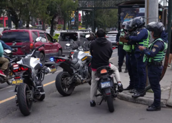 Tránsito PNC incrementa operativos de seguridad vial durante el fin de semana