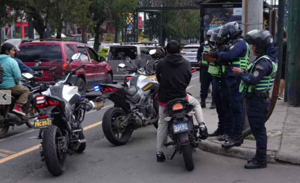 Tránsito PNC incrementa operativos de seguridad vial durante el fin de semana