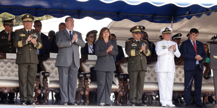 Presidente y la vicepresidenta conmemoran el 104 aniversario de la FAG