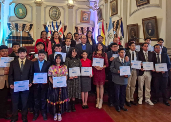 Jóvenes quetzaltecos finalizan formación técnica para el empleo./Foto: Mintrab.