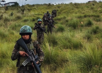 Al percatarse de la presencia militar, el grupo armado abrió fuego contra las unidades del Ejército de Guatemala. / Foto: archivo, Ejército de Guatemala.
