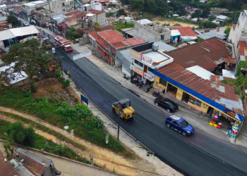 Finaliza recapeo de la ruta RN-05 entre San Pedro Sacatepéquez y Guatemala./Foto: CIV.