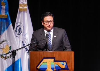 Comisionado contra la Corrupción, Julio Flores. / Foto: Gilber García.