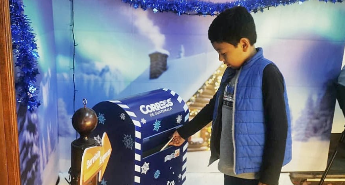 Más de 500 niños participaron enviaron su "Carta a Santa"./Foto: Correos de Guatemala.
