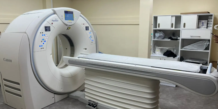 Hospital de Cuilapa recibe tomógrafo de alta tecnología para fortalecer la atención especializada. (Foto: MSPAS)