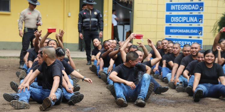 XX promoción de aspirantes a brigadistas de Provial participa en Rally./Foto: Provial.