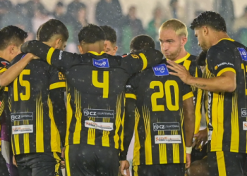 Aurora se despide del Apertura 2025 con la frente en alto