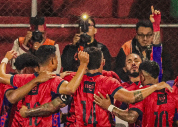 Municipal golea a Achuapa y sella su boleto a la final del Apertura 2025