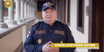 A través de un video difundido en las plataformas oficiales de la institución, el funcionario explicó las circunstancias en las que se desarrollaron los sucesos y defendió el actuar policial. / Foto: PNC