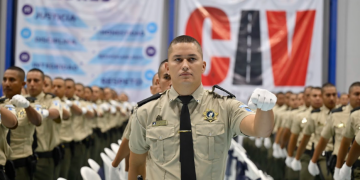 El acto oficial correspondió a la vigésima promoción de brigadas de Provial. / Foto: Álvaro Interiano.