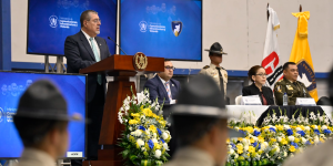 El presidente de la República, Bernardo Arévalo, participó esta mañana en la graduación de la vigésima promoción de brigadistas de la Provial. / Foto: Álvaro Interiano.