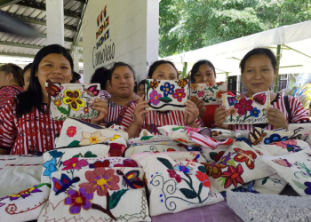 Beca Artesano uno de los programas del Mides dirigido a las mujeres emprendedoras. / Foto: Mides.