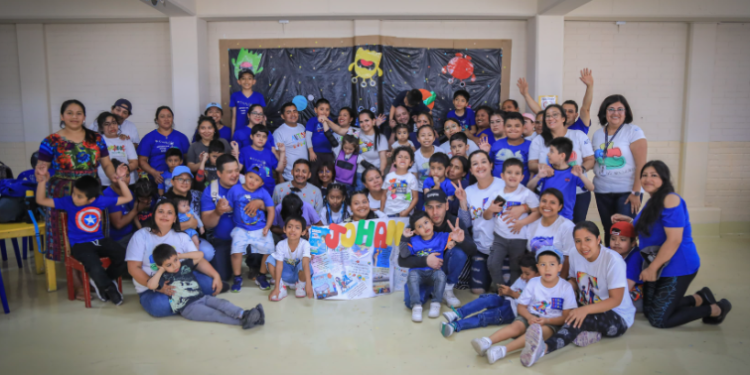 Centros de atención especial brindaron más de 30 mil servicios y terapias a menores