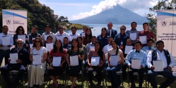 Clausura de los cursos de formación en turismo y hotelería en Panajachel, Sololá