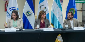 Vicepresidenta comparte que el Plan Trifinio realiza acciones para la transformación de vidas. (Foto: Vicepresidencia)