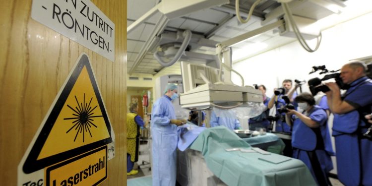 Estudio en ratones permitió determinar que una dieta rica en grasas propicia el desarrollo de cáncer de hígado.