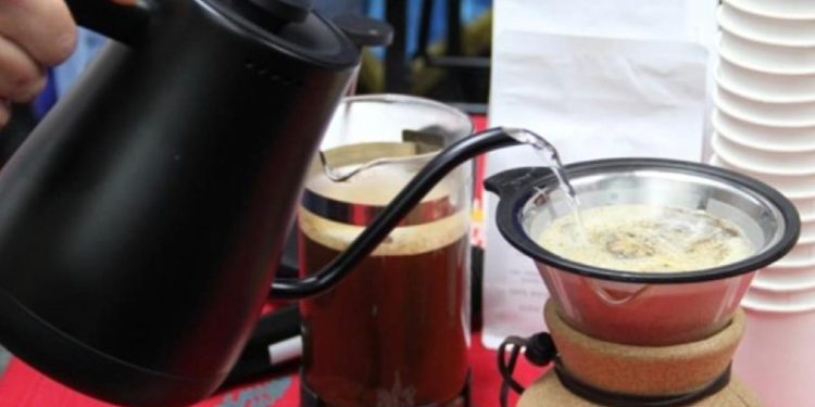 En el marco de la degustación, el Consulado General destacó la importancia de crear y mantener espacios que brinden visibilidad a proyectos como Second Shift. / Foto: Minex