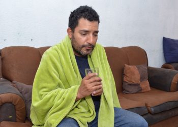 Los síntomas de la influeza o gripe pueden parecer leves al principio, pero esta enfermedad puede complicarse.