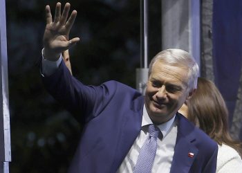 José Antonio Kast se convierte en el primer defensor de la dictadura de Pinocher en ganar las elecciones en Chile.