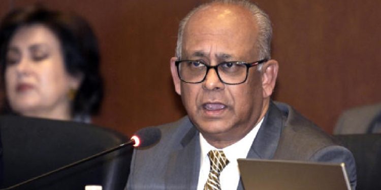 El secretario general de la OEA, Albert Ramdin, instó a las autoridades electorales de Honduras a certiricar los resultados de los comicios antes del 30 de diciembre.