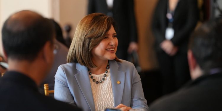 Vicepresidenta Karin Herrera. / Foto: Vicepresidencia de la República.