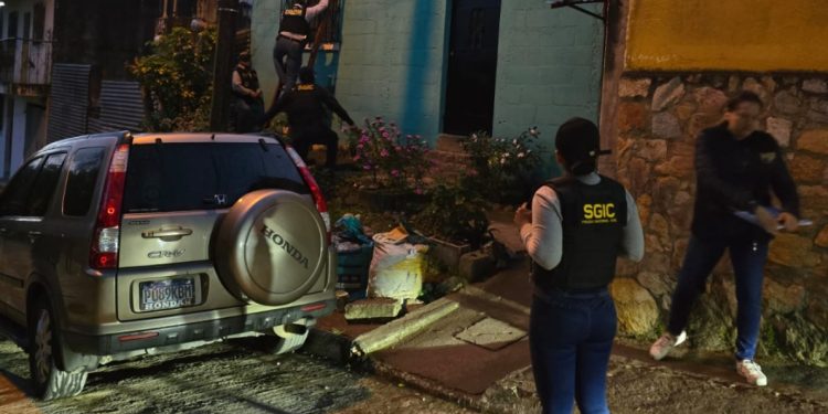 PNC ejecuta 13 allanamientos contra estructuras criminales en seis departamentos. / Foto: PNC