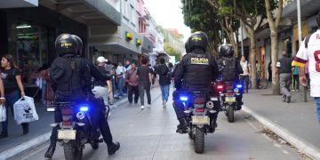 Como parte de este plan especial de fin de año, las vacaciones de los agentes han sido suspendidas temporalmente, lo que permite que el 100 % de la fuerza policial. / Foto: PNC