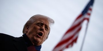 EE. UU. pide a los inmigrantes que están ilegalmente en el país que se "vayan a casa"