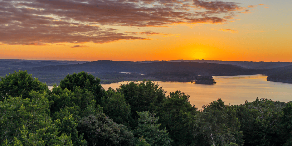 Guatemala hace historia al vender bonos de carbono y beneficiará a 230 mil personas que cuidan bosques