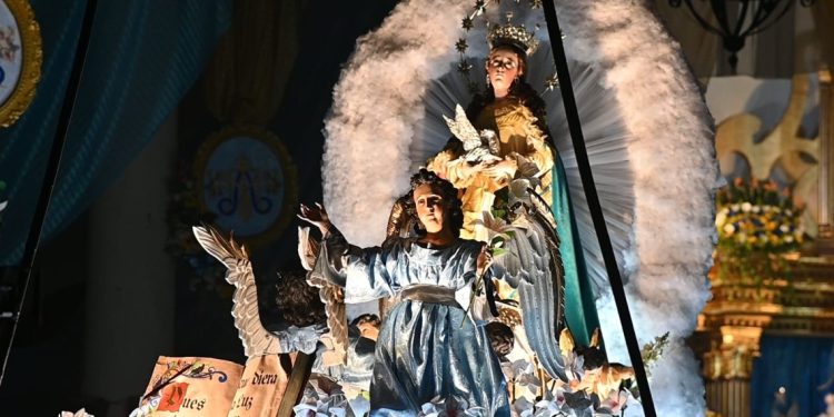 Festejos en honor a la Inmaculada Virgen de Concepción reúnen a cientos de devotos en Retalhuleu