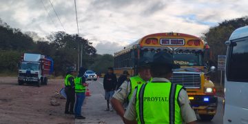 Multas a buses en el 2025 se cuadruplicaron y alcanzaron los Q11.3 millones