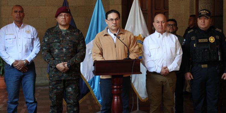 Conferencia de prensa ministro de Gobernación, Marco Antonio Villeda.