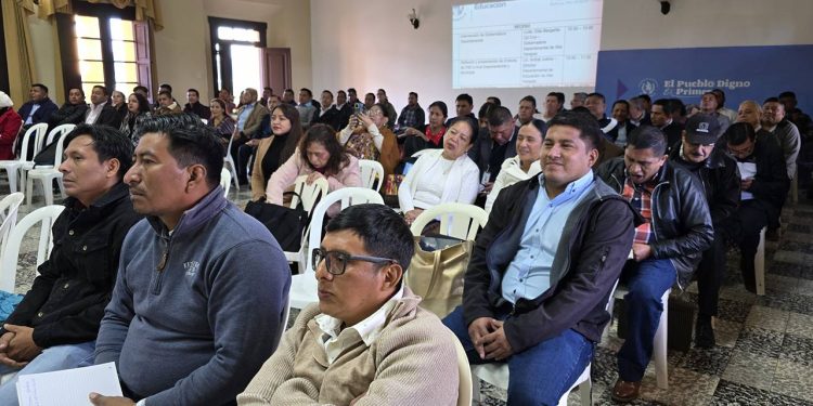 Dideduc de Alta Verapaz respalda procesos para fortalecer la supervisión educativa